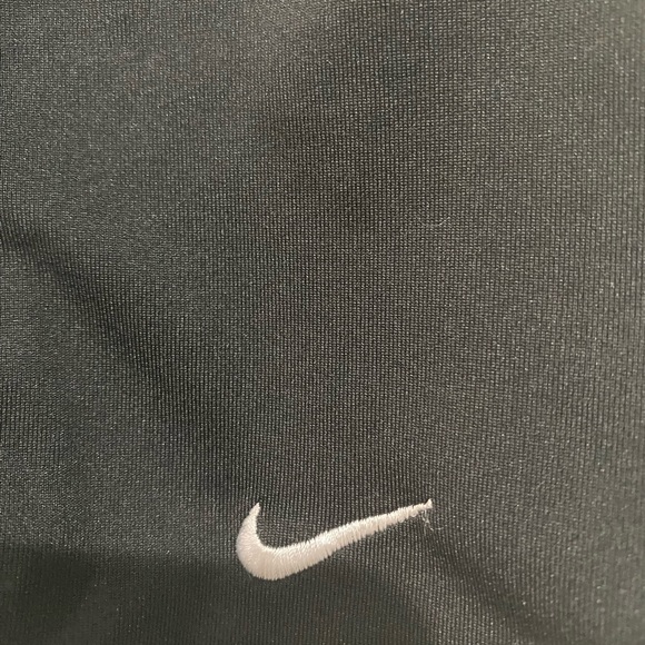 NIKE Dri Fit Pleated Tennis Skort‎ women’s size Medium w built in shorts - Picture 2 of 7